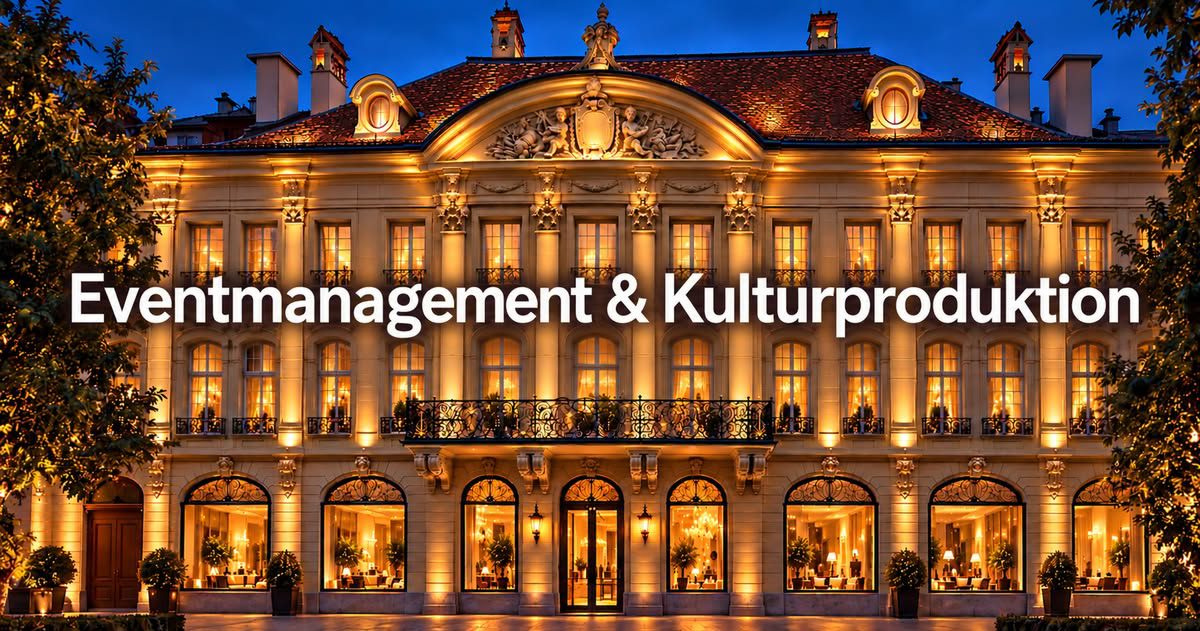 Festlich beleuchtetes Barockpalais am Abend mit dem Schriftzug «Eventmanagement & Kulturproduktion»